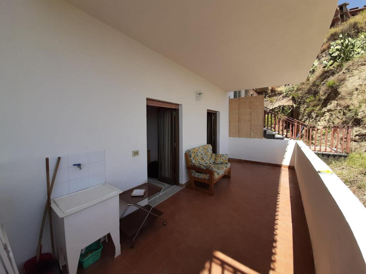 Casa Vacanze Donna Yuliya Daire Letojanni Dış mekan fotoğraf