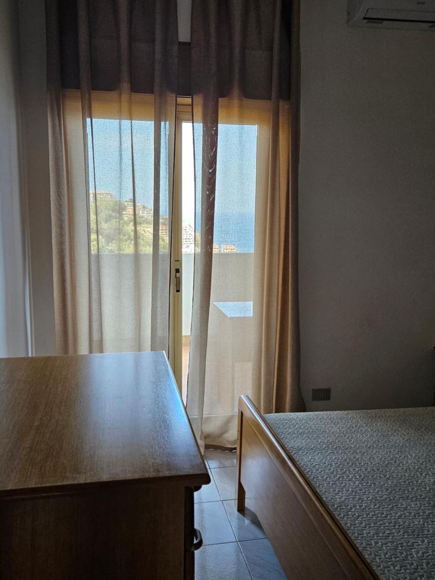 Casa Vacanze Donna Yuliya Daire Letojanni Dış mekan fotoğraf
